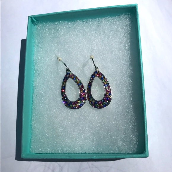 ✨3 for $30✨// Earrings - Picture 4 of 7